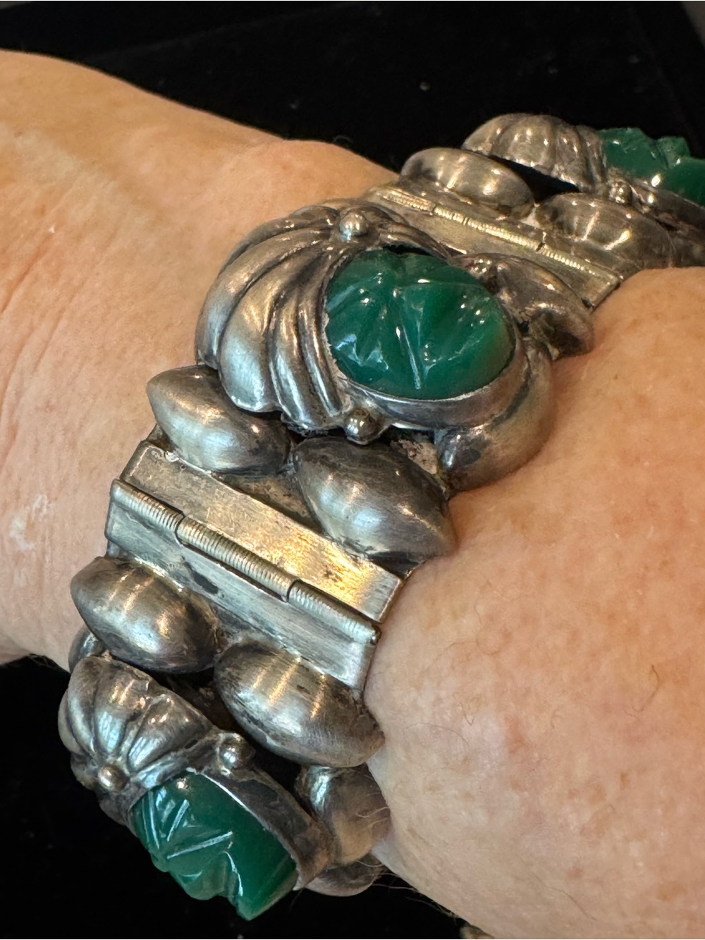 Sterling Silver Bracelet with Green Onyx (?) Carved Faces Marked MEXICO STERLING